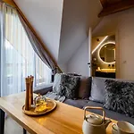 Ijg Imperial Szymaszkowa Apartman *